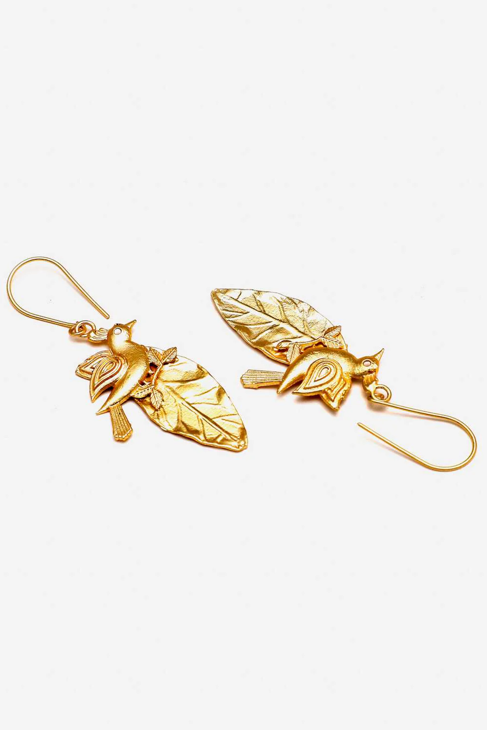 Charming Bird Leaf Dangle Earrings