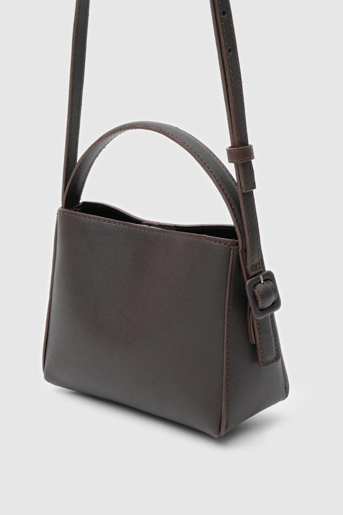Chic Brown Crossbody Bag