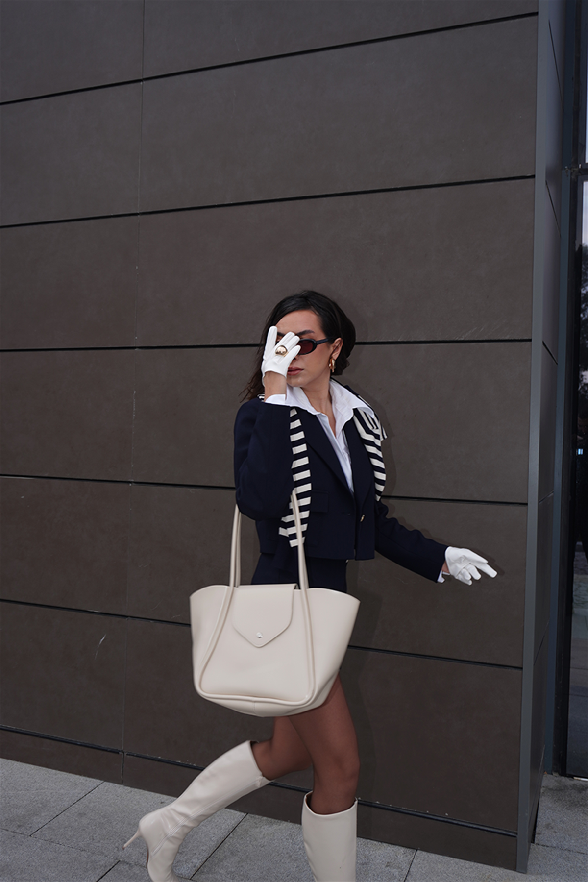 Elegant Beige Tote Bag