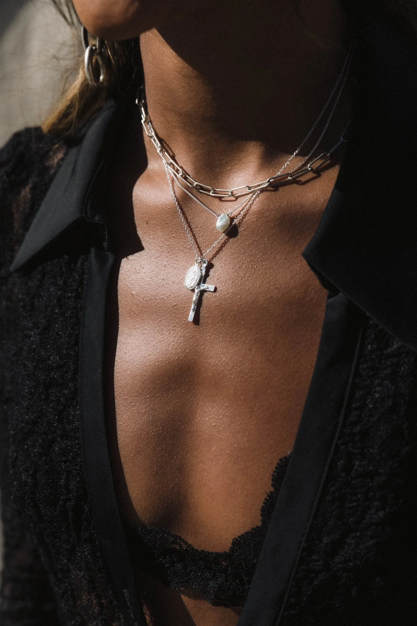 Elegant Cross Pendant Necklace